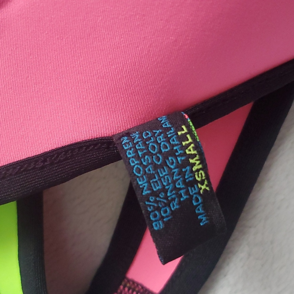 INDAH , REVERSIBLE NEOPRENE ONE-PIECE BIKINI SIZE XS / S - Picture 10 of 10